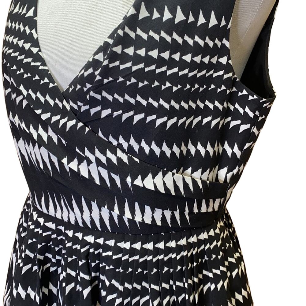 J. Crew Collection Black & White Wrap Fit & Flare Dress New with tags Size 6 - Picture 3 of 10